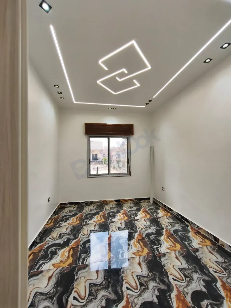 uploads/advertisements/images/للبيع_شقة_مكسية_في_حرستا_حي_البيدر_طابو_اخضر__7_-1792614159921.webp