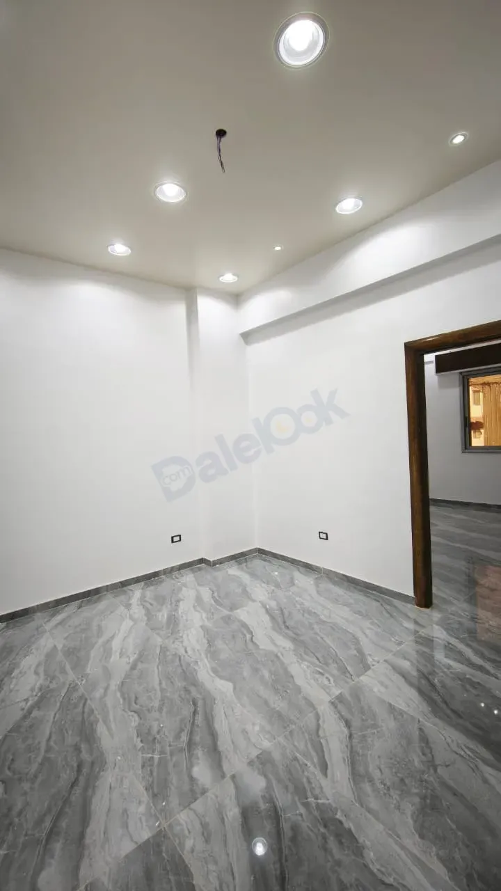 uploads/advertisements/images/للبيع_شقة_مكسية_في_حرستا_حي_بيدر__2_-1792416977968.webp