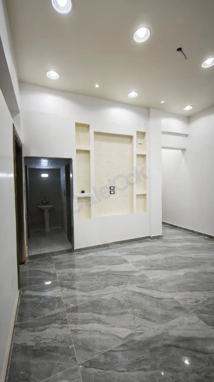 uploads/advertisements/images/للبيع_شقة_مكسية_في_حرستا_حي_بيدر__7_-1792416977969.webp