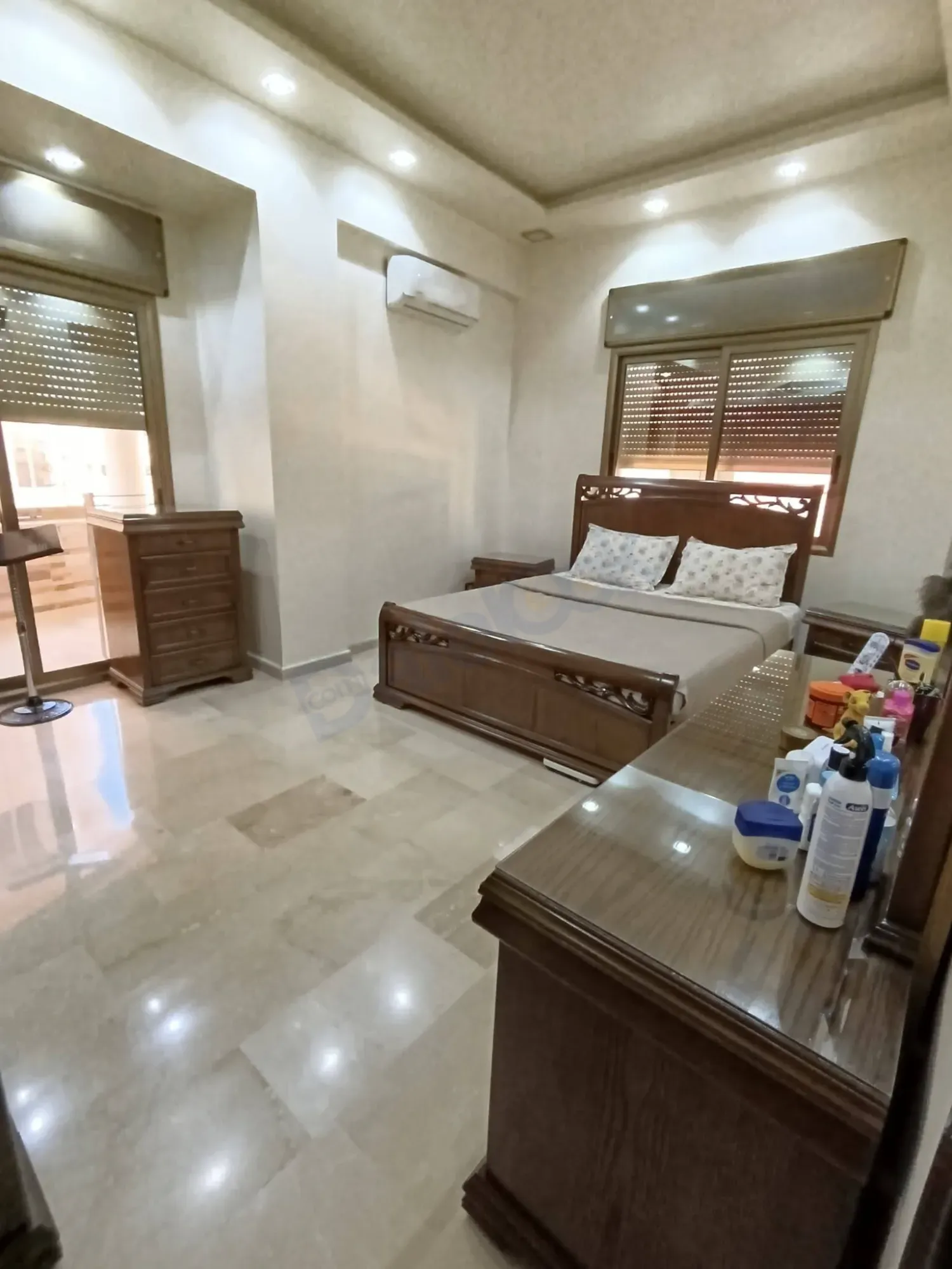 uploads/advertisements/images/للبيع_شقة_مميزة_بسعر_مناسب_في_زملكا__9_-1790763789492.webp