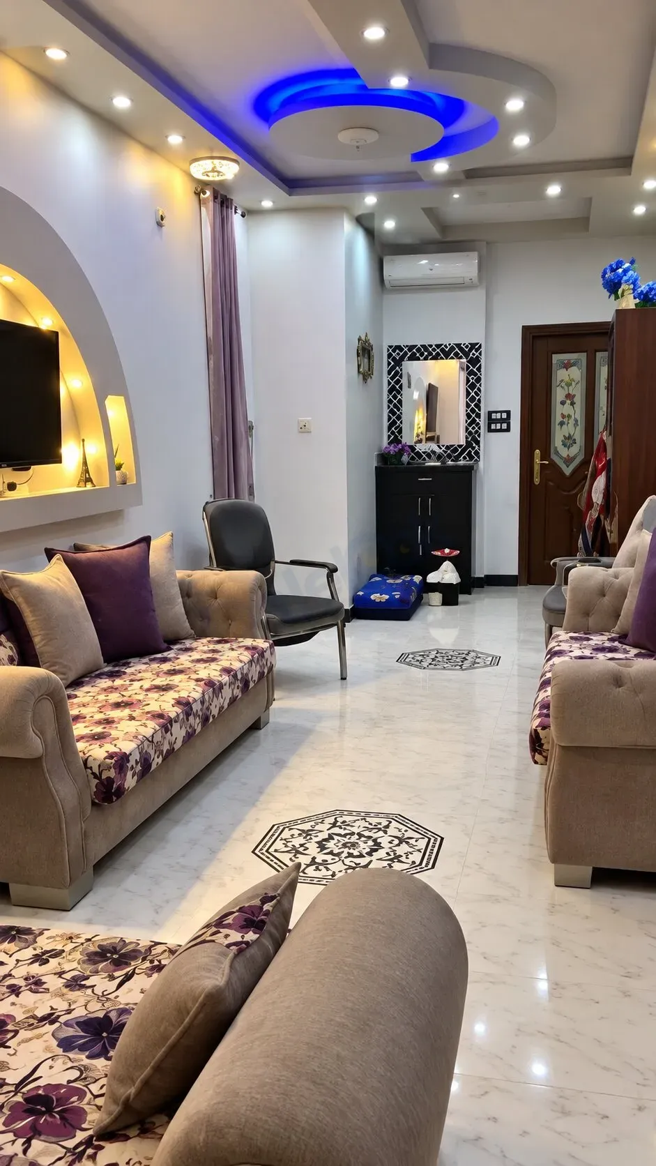 للبيع شقة مميزة في الزاهرة القديمة دخلة جامع الرضا