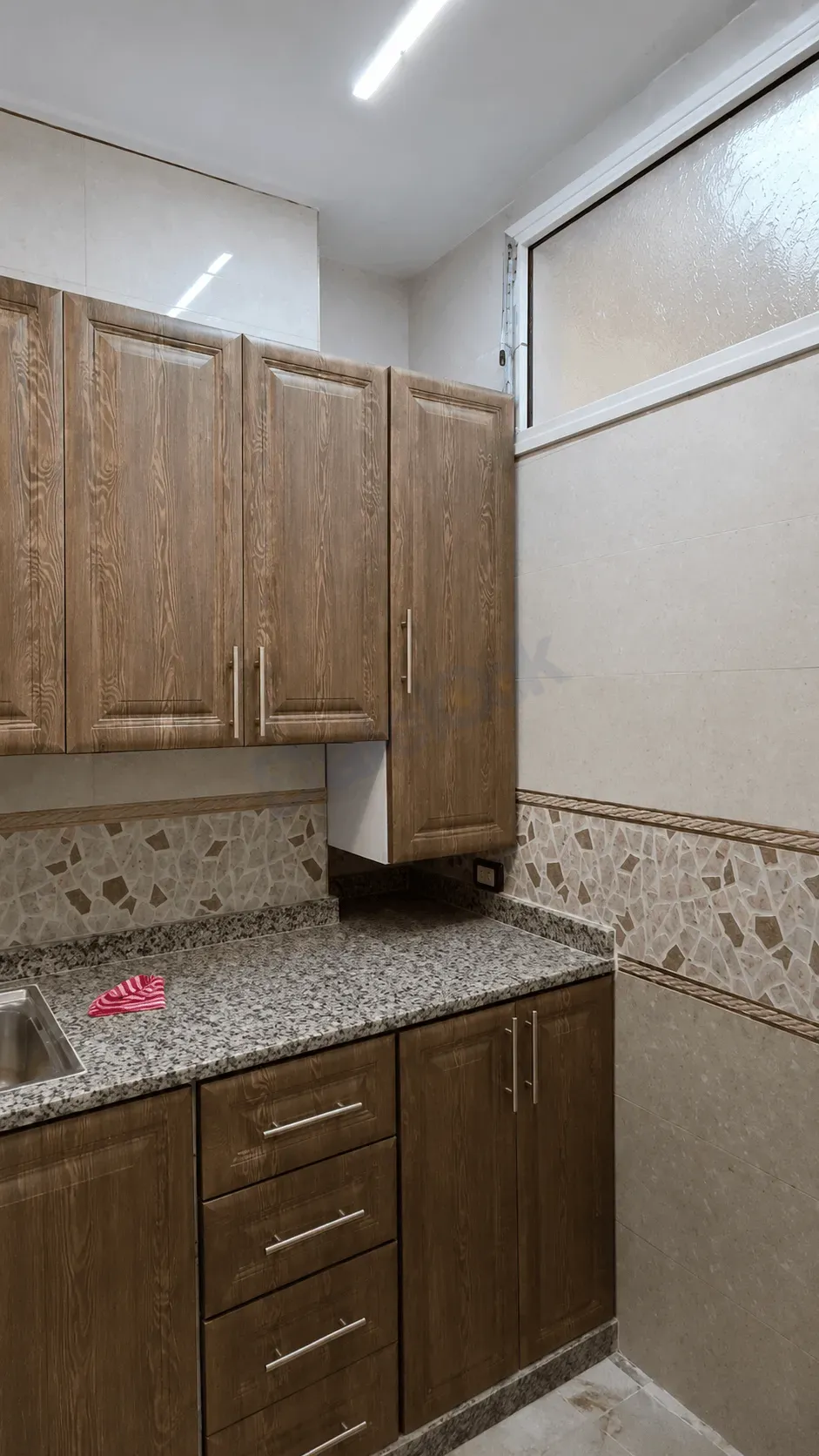 uploads/advertisements/images/للبيع_شقة_مميزة_في_الهامة___حي_الشامية__19_-1784750577219.webp