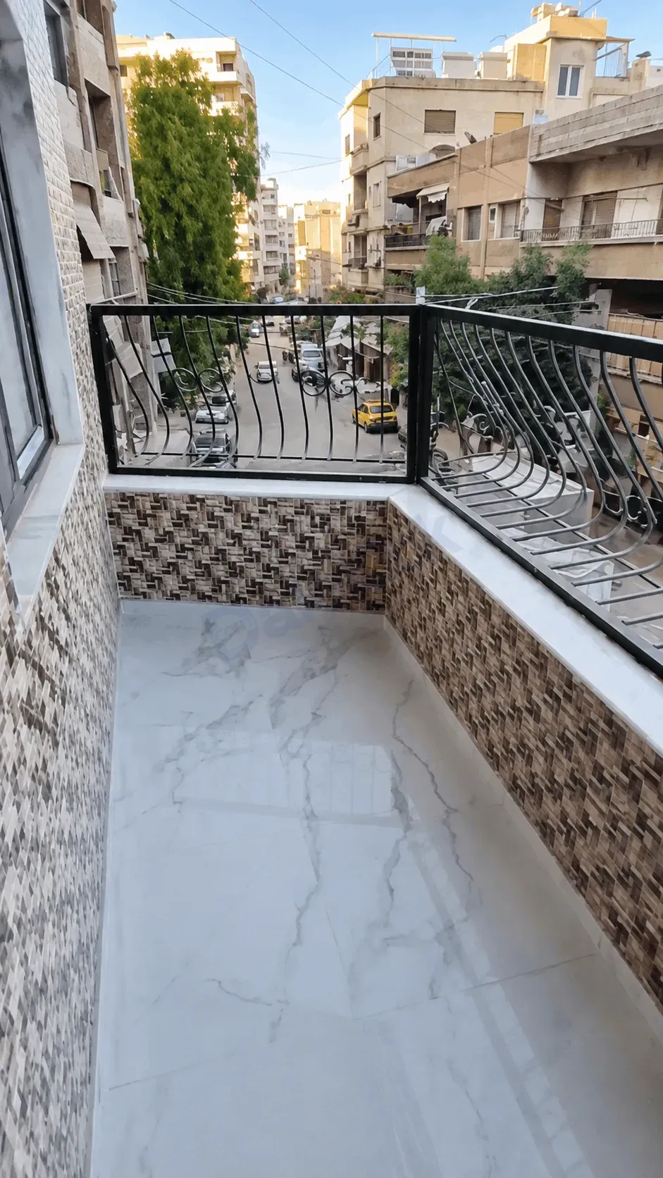 uploads/advertisements/images/للبيع_شقة_مميزة_في_الهامة___ساحة_السكة__2_-1785177624771.webp