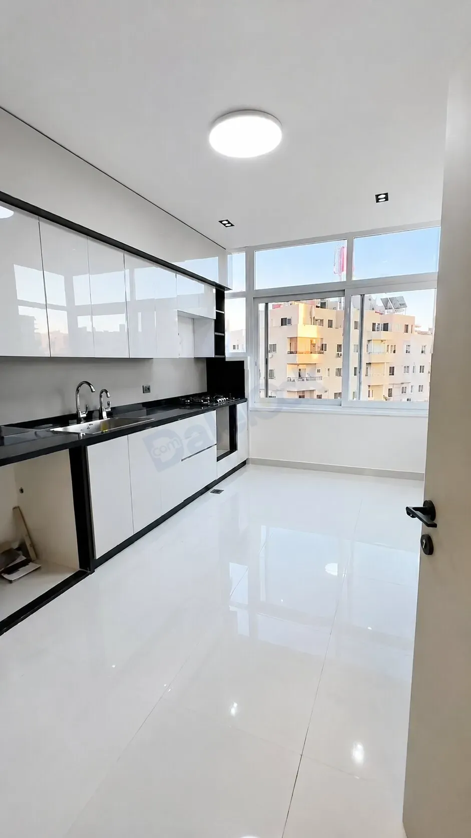 uploads/advertisements/images/للبيع_شقة_مميزة_في_الهامة___مجمع_البوابة_الدمشقية__4_-1788389382812.webp