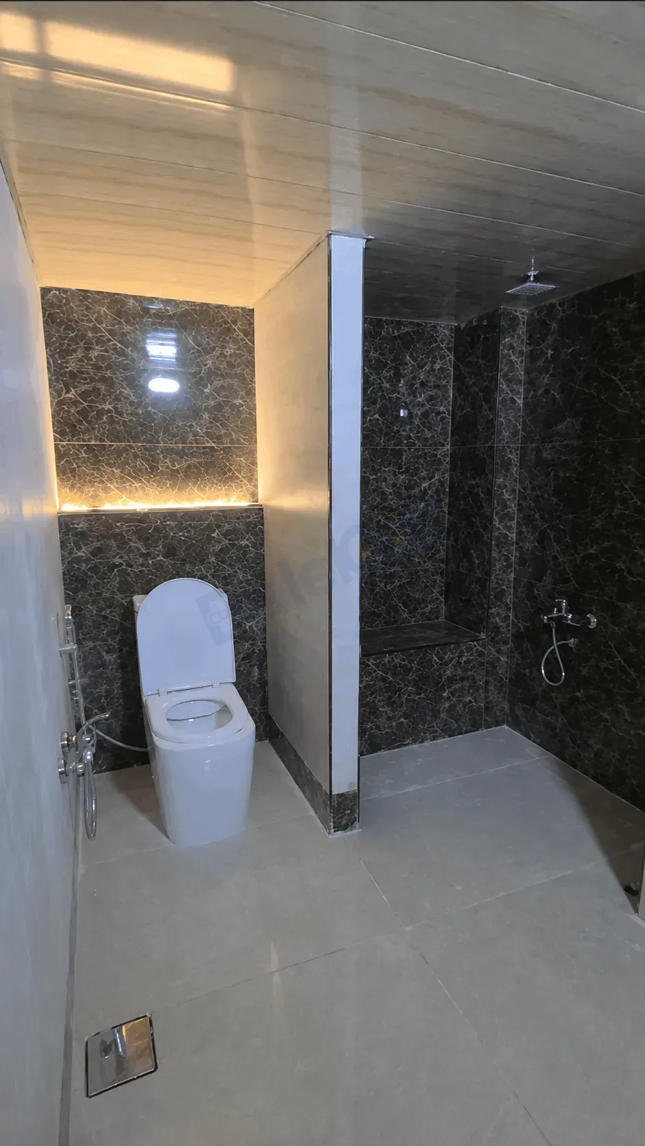 uploads/advertisements/images/للبيع_شقة_مميزة_في_جديدة_عرطوز_شارع_البلدية__4_-1784226308404.webp