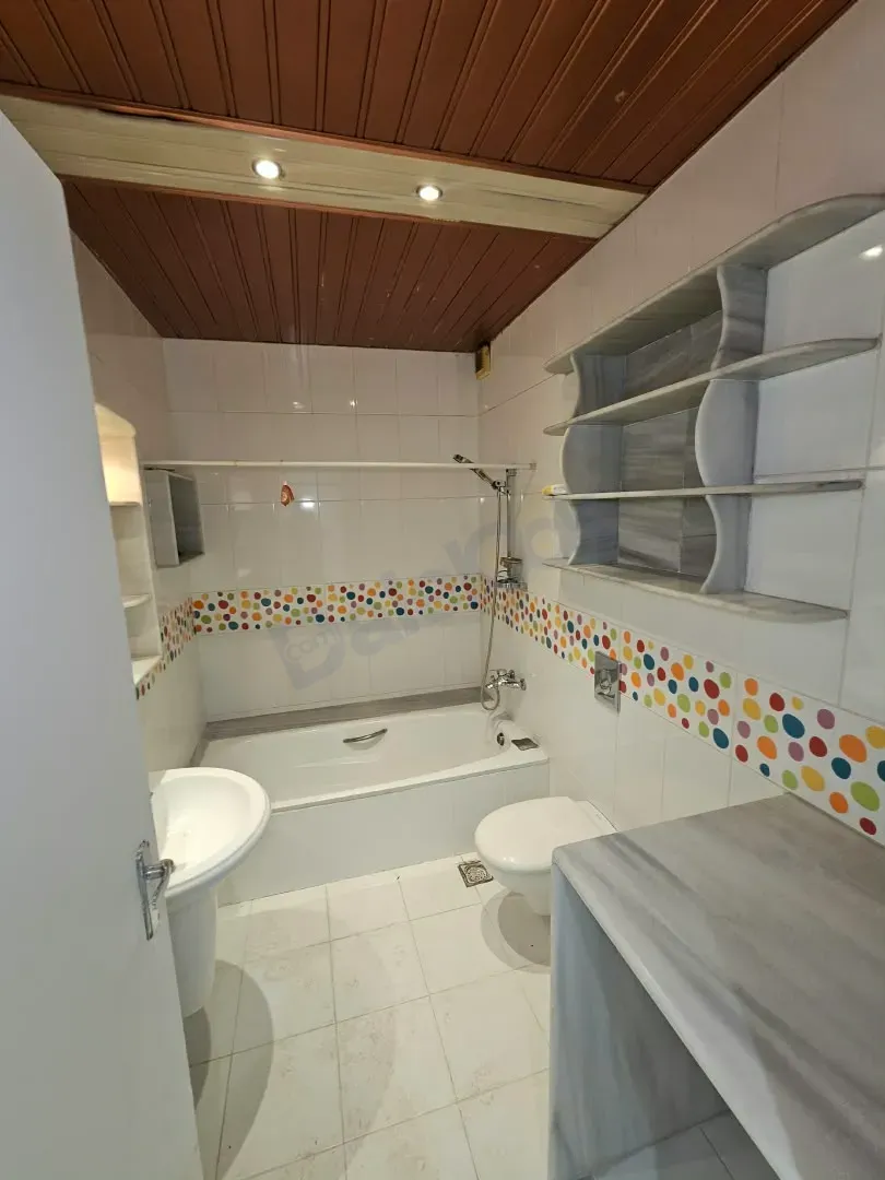 uploads/advertisements/images/للبيع_شقة_مميزة_في_مشروع_دمر_الجزيرة_10__5_-1791323542385.webp