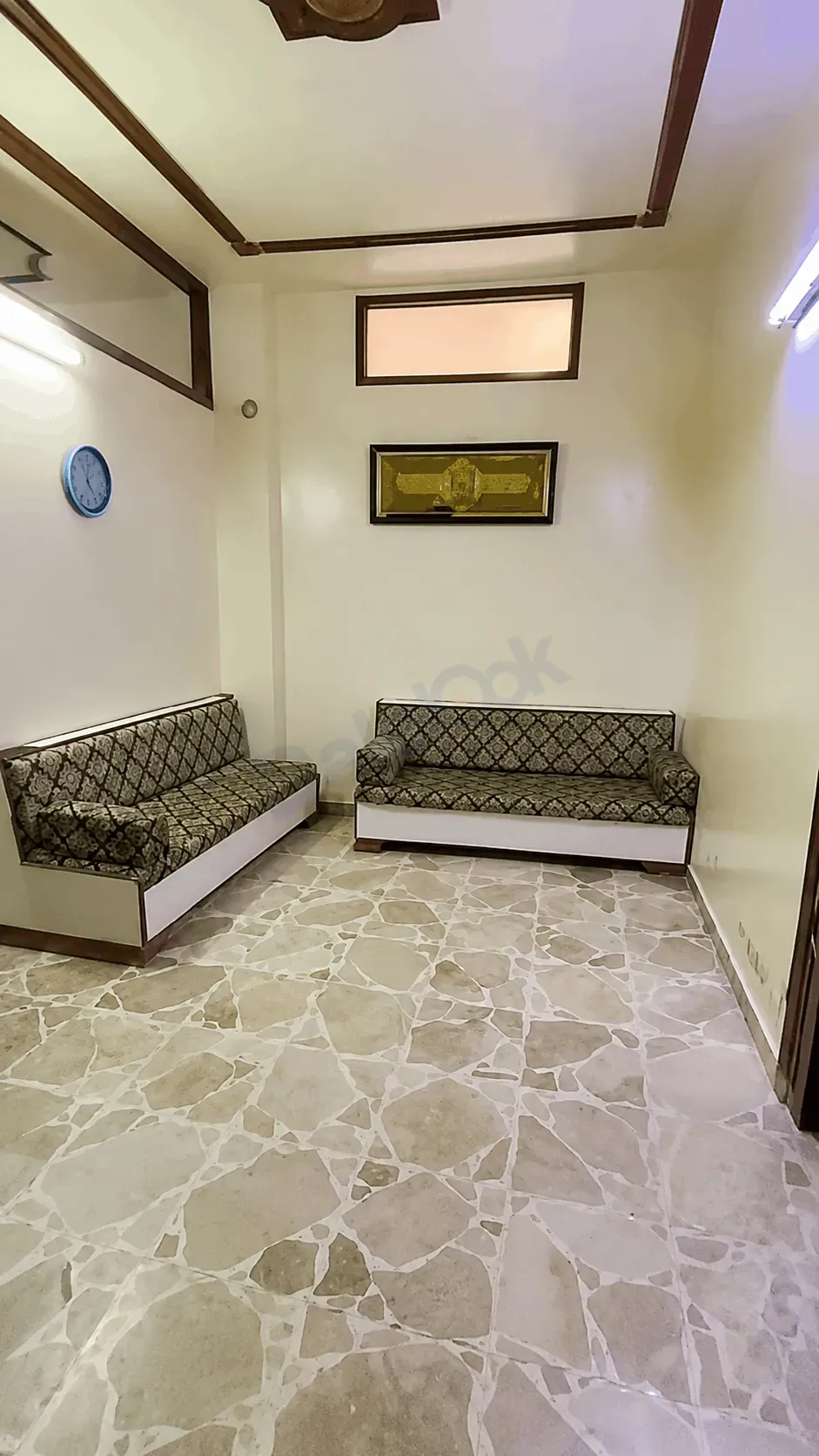 uploads/advertisements/images/للبيع_شقة_واسعة_في_عين_ترما_الزينية__6_-1784925182385.webp