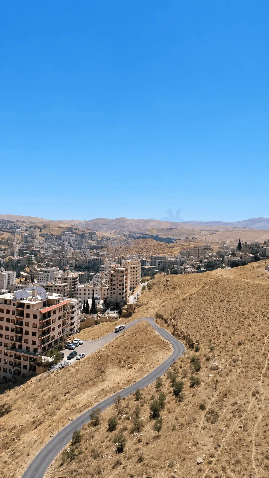 uploads/advertisements/images/للبيع_شقتان_مميزتان_في_الهامة___حي_الشامية__1_-1783863143163.webp