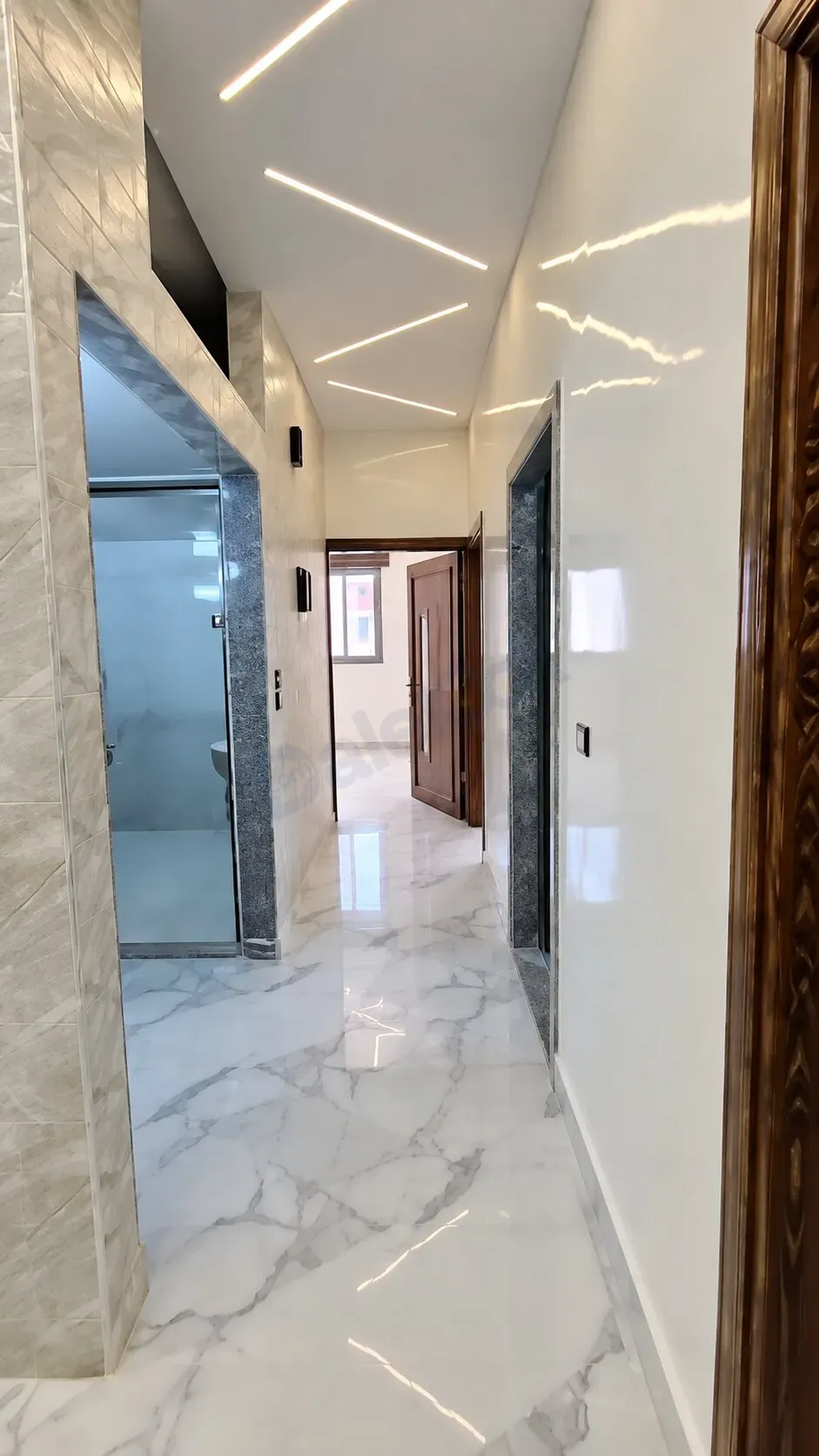 للبيع شقق بيت سحم  قرب البلديه ومغسل النور