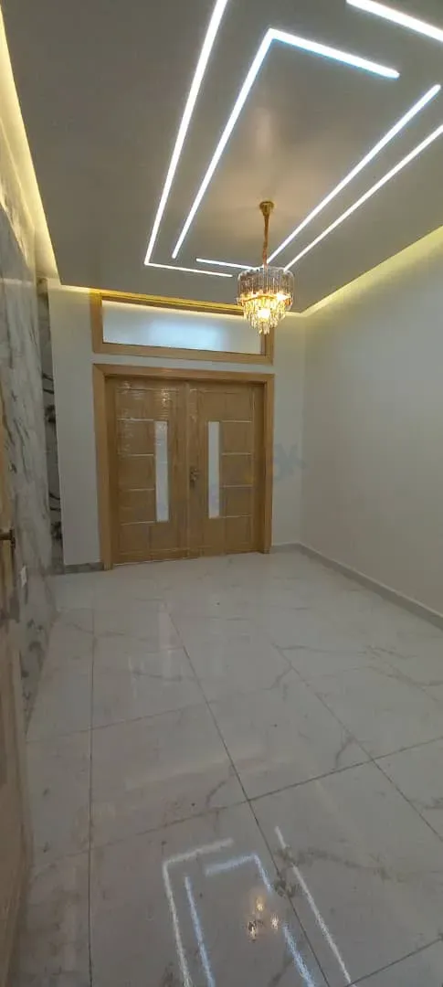 للبيع شقق بيت سحم  قرب مدارس البنات