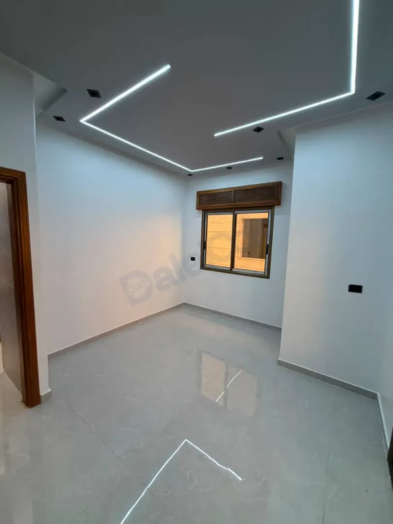uploads/advertisements/images/للبيع_شقه_بسيدي_مقداد_الشارع_العام_بعد_جامع_خلفاء_الراشدين__11_-1784059543744.webp