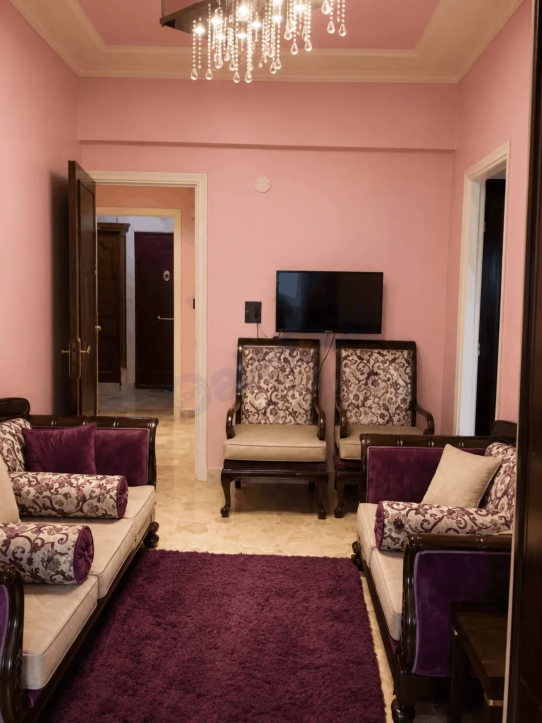 uploads/advertisements/images/للبيع_شقه_مع_الفرش_في_شارع_الجمارك_مباشر__1_-1783469979434.webp