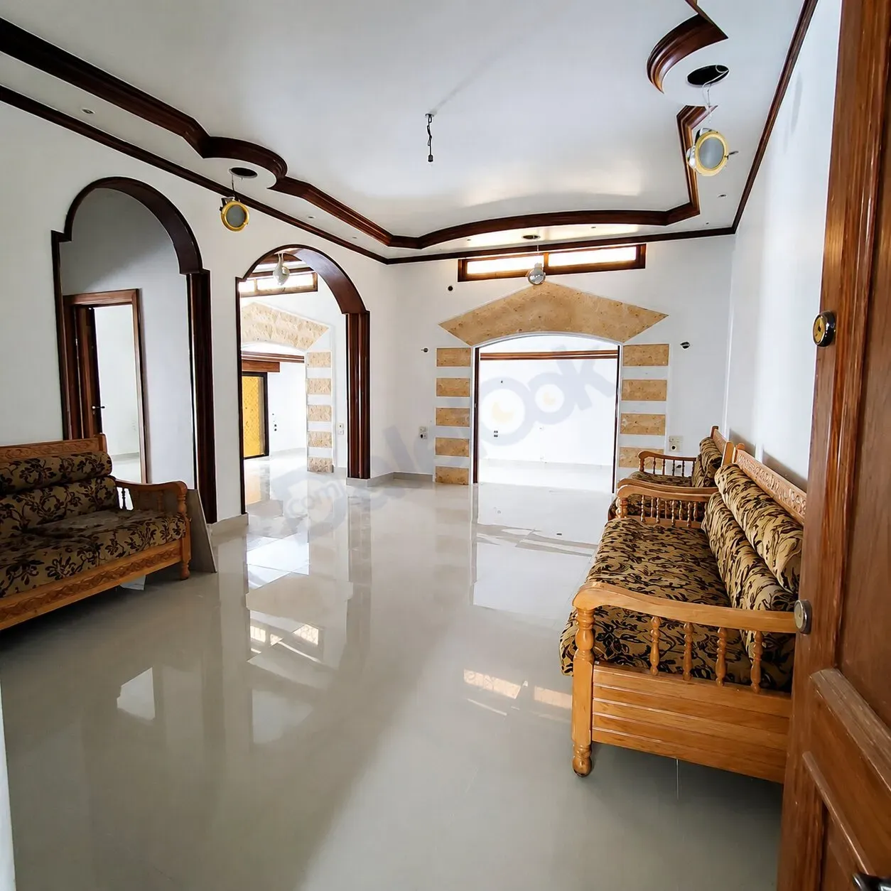 uploads/advertisements/images/للبيع_عقار_بسعر_ممتاز_بجديدة_عرطوز__7_-1788462985872.webp
