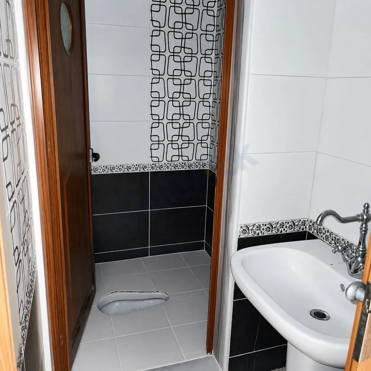 uploads/advertisements/images/للبيع_عقار_بسعر_ممتاز_بجديدة_عرطوز__8_-1788462985873.webp