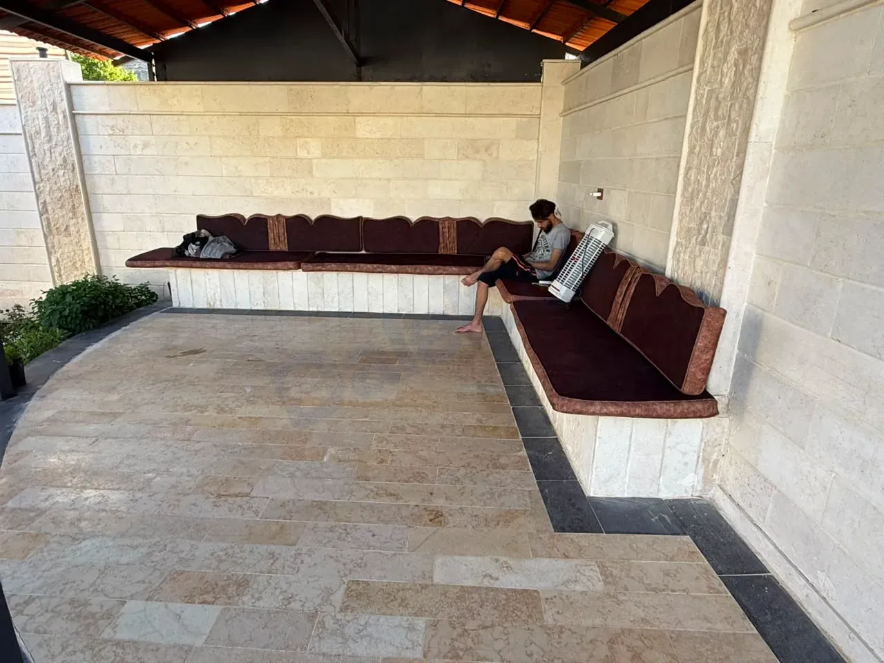 uploads/advertisements/images/للبيع_فيلا_بسعر_مميز_في_الزبداني_التكية__4_-1784721421329.webp