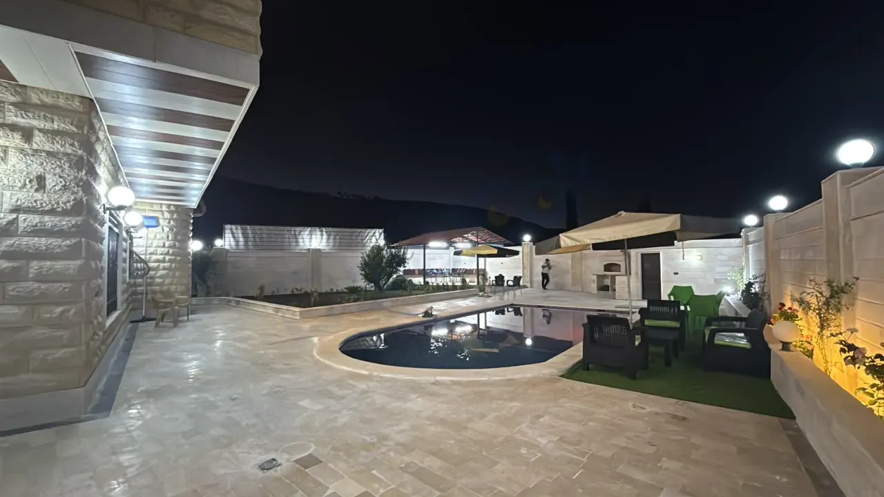 uploads/advertisements/images/للبيع_فيلا_بسعر_مميز_في_الزبداني_التكية__5_-1784721421331.webp