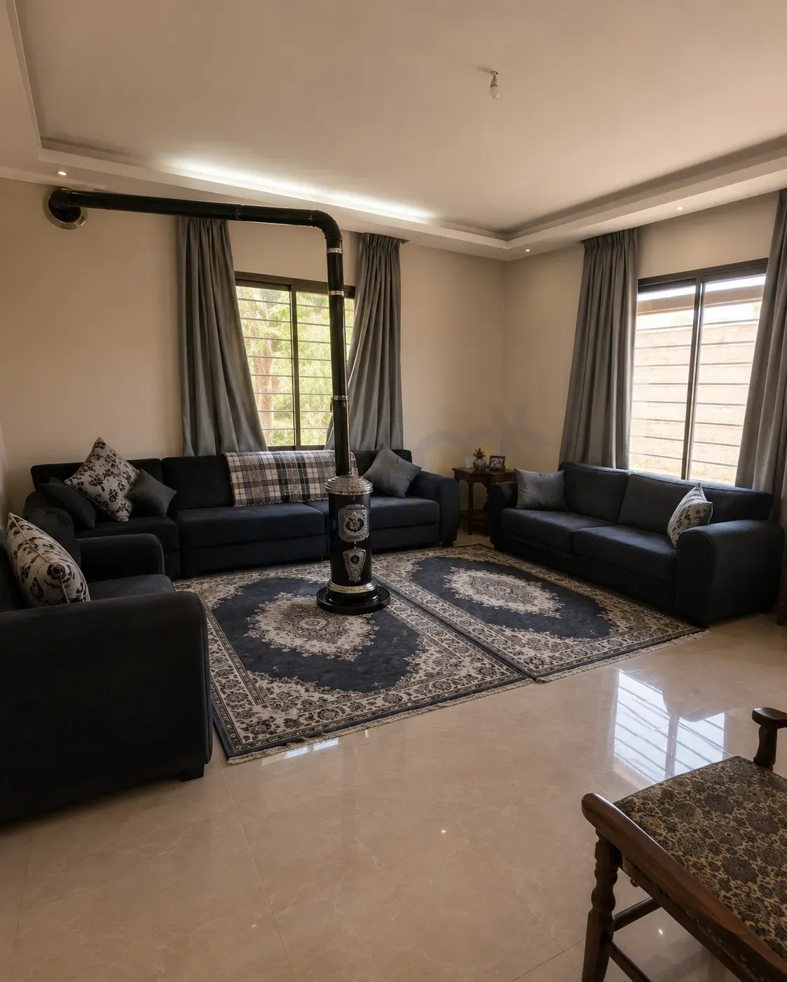 uploads/advertisements/images/للبيع_فيلا_راقية_في_كروم_مضايا__6_-1780601621229.webp