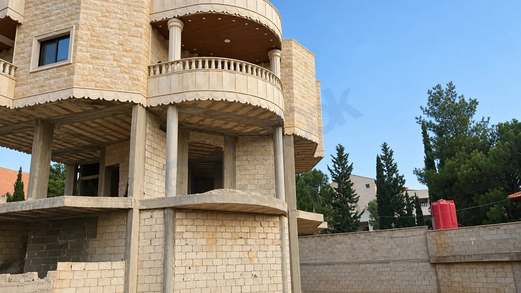 للبيع فيلا سكن تنظيمي في كروم مضايا