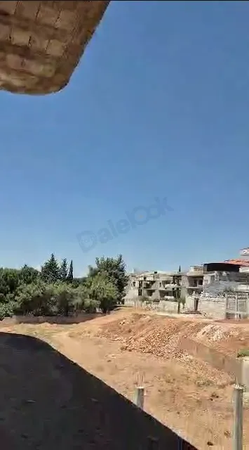 للبيع فيلا على العضم في كروم مضايا