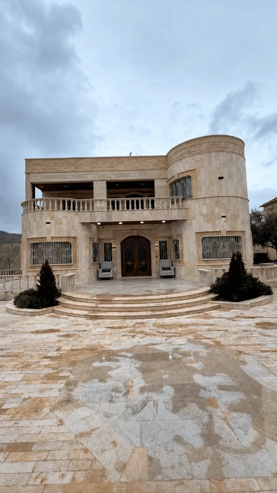 uploads/advertisements/images/للبيع_فيلا_مع_الفرش_في_يعفور__11_-1785022581059.webp