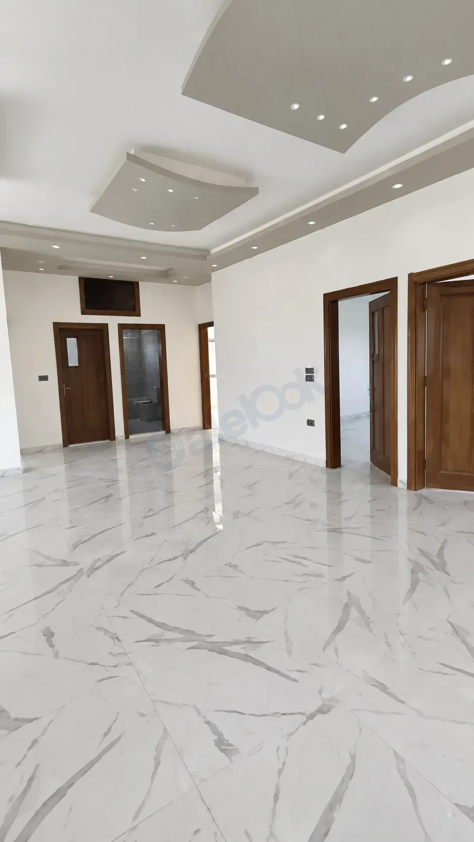 uploads/advertisements/images/للبيع_فيلا_مميزة_في_دروشا_شارع_القصور__1_-1789336723929.webp