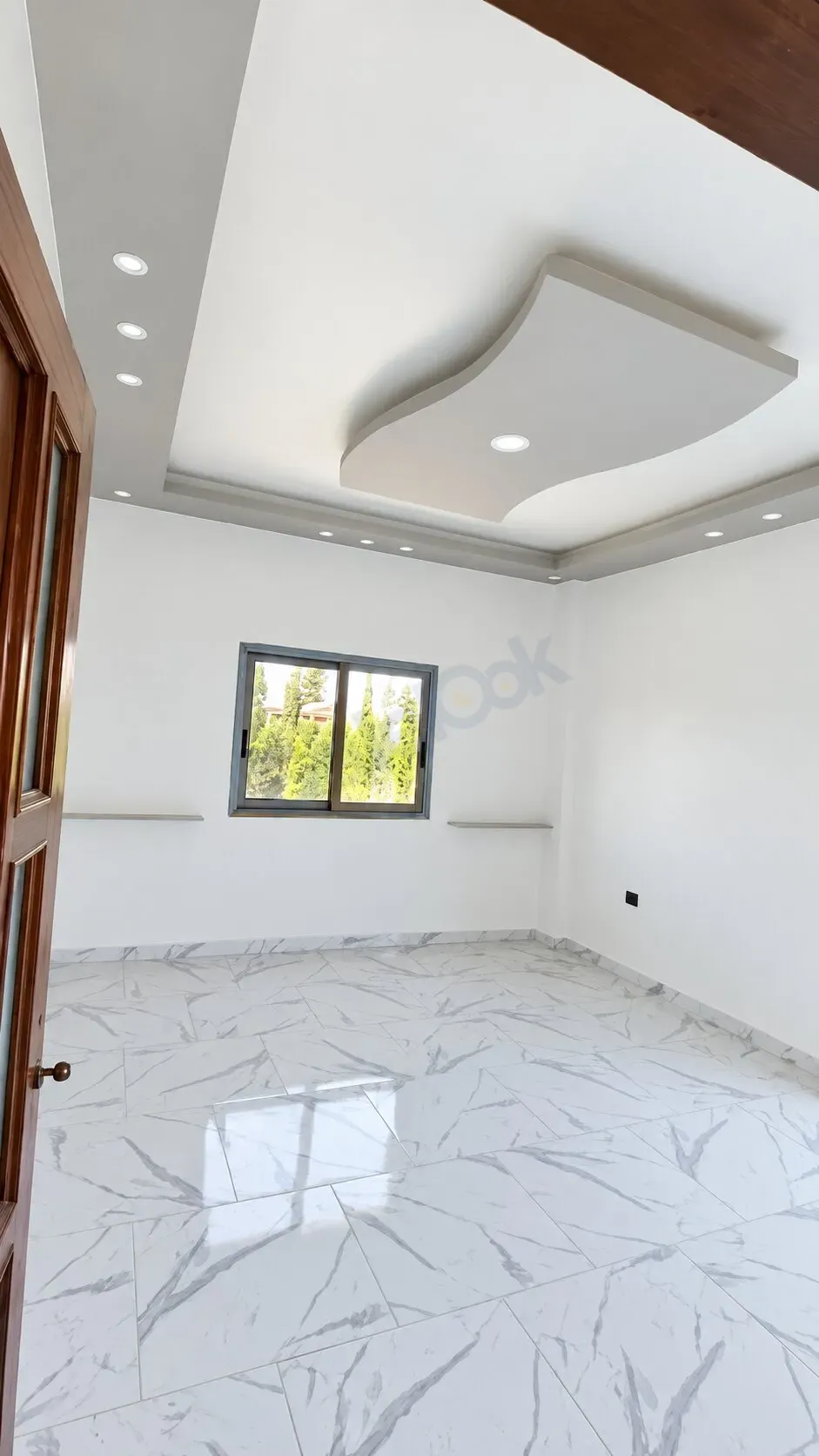 uploads/advertisements/images/للبيع_فيلا_مميزة_في_دروشا_شارع_القصور__2_-1789336723927.webp