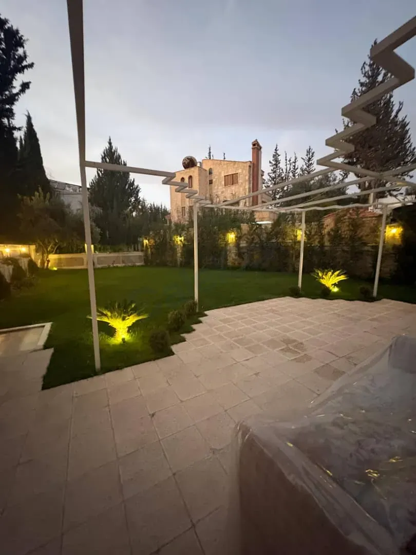 uploads/advertisements/images/للبيع_فيلا_مميزة_في_قرى_الشام__4_-1782299138118.webp
