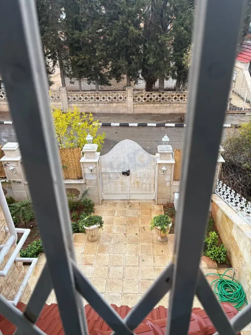للبيع فيلا مميزة في قرى الشام