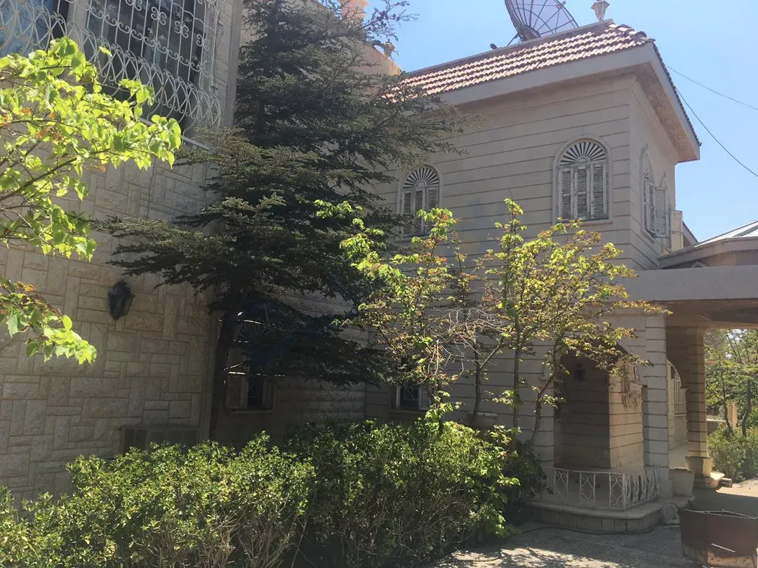 للبيع فيلتين فاخرتين في جديدة الشيباني
