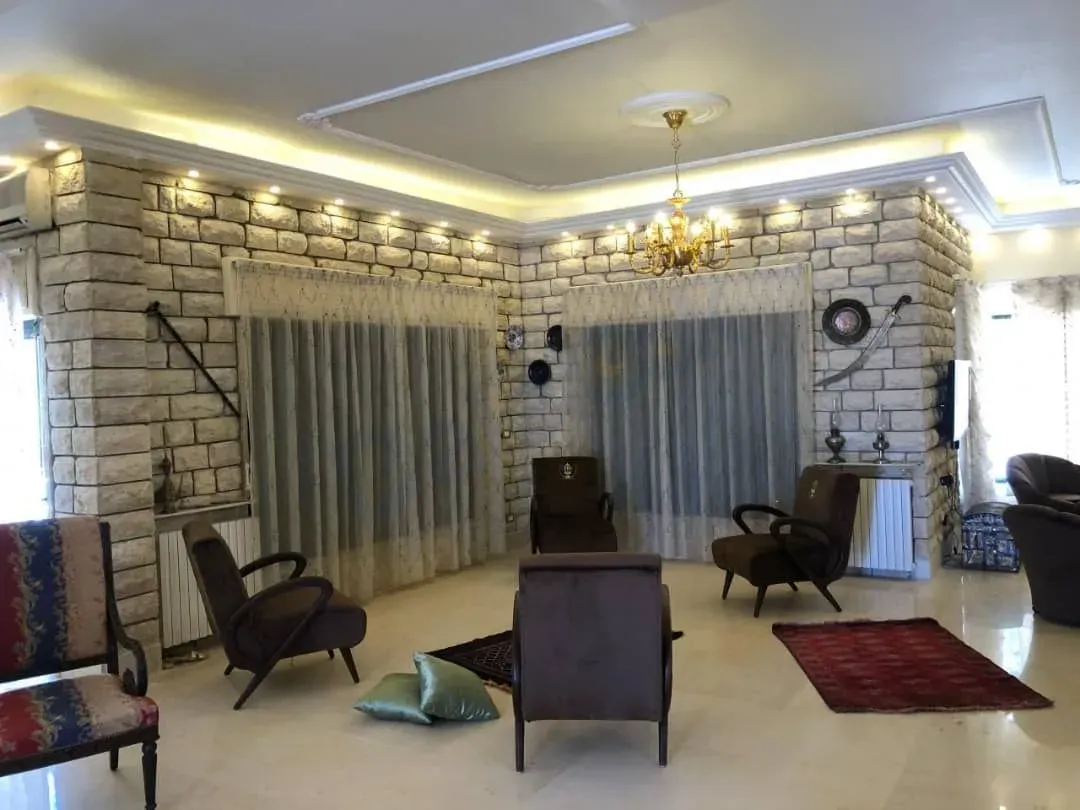 للبيع قصر في دمشق يعفور شارع الفيحاء