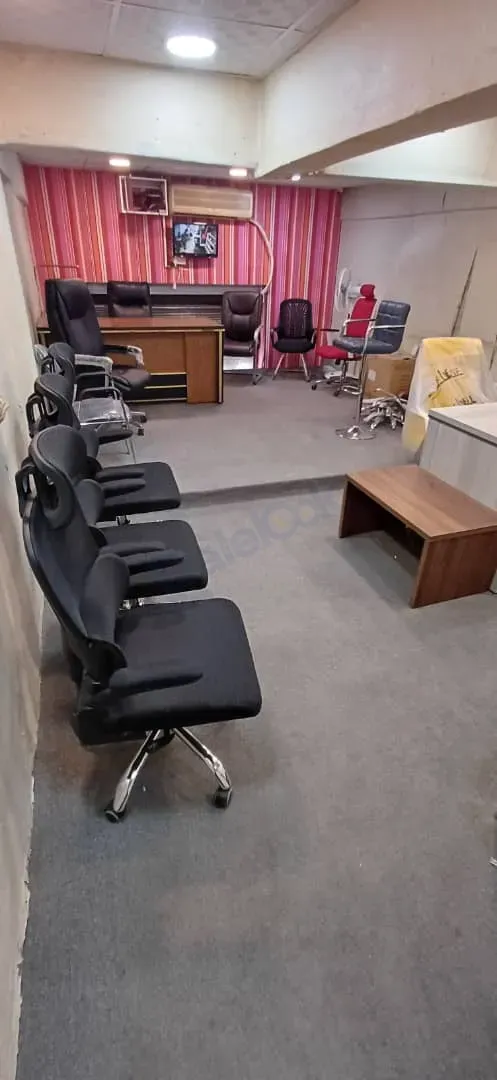 للبيع محل اول مفرق شارع العابد