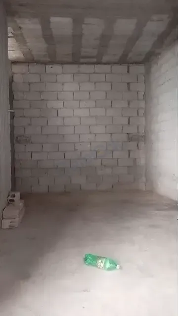 للبيع محل تجاري على العضم في جرمانا