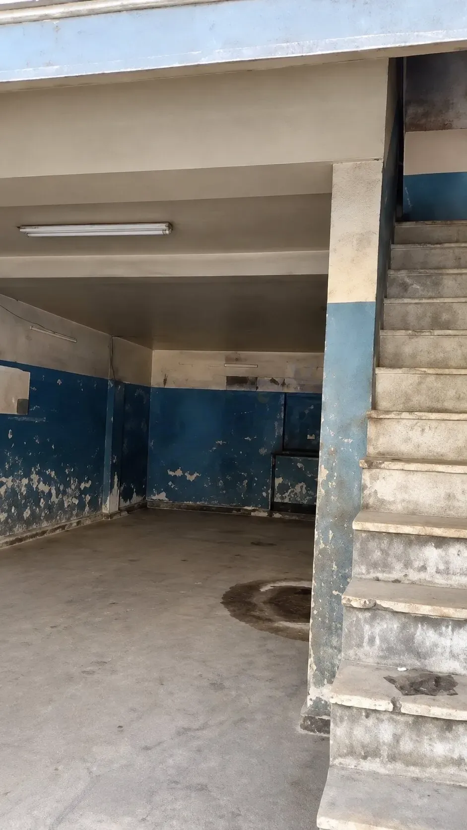 للبيع محل تجاري في دمشق حوش بلاس