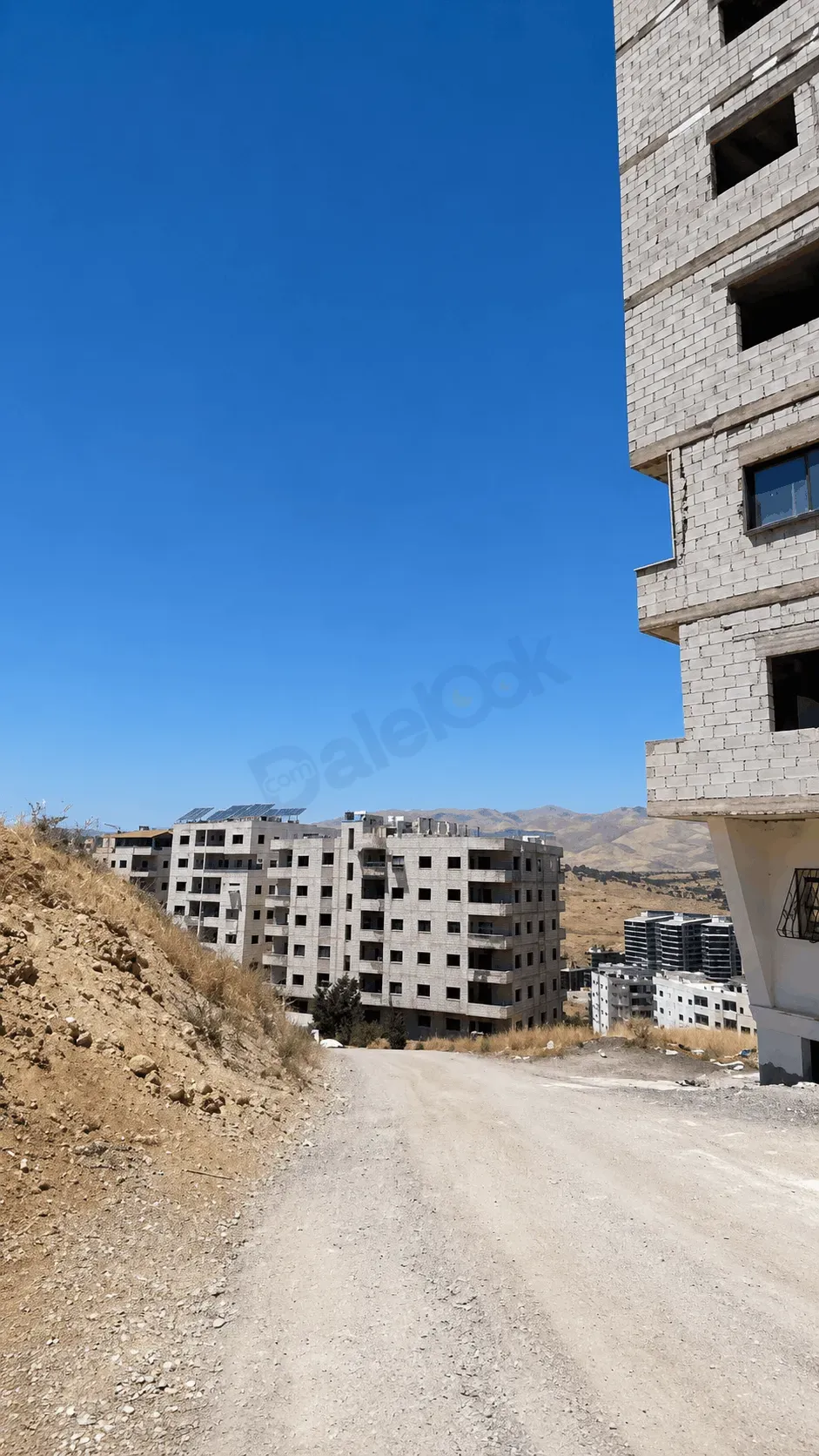 للبيع محلين في الهامة عند أبراج جوا الشام