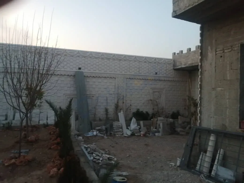 للبيع مزرعة في دوما اول طريق المسلخ