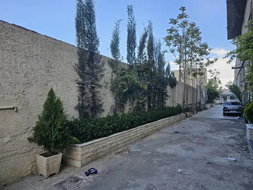 للبيع معمل استثماري مميز في عين ترما