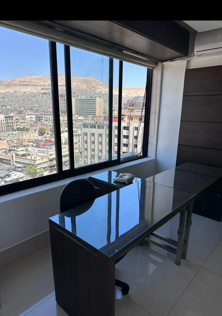 uploads/advertisements/images/للبيع_مكتب_تجاري_في_برج_دمشق__5_-1791399640215.webp