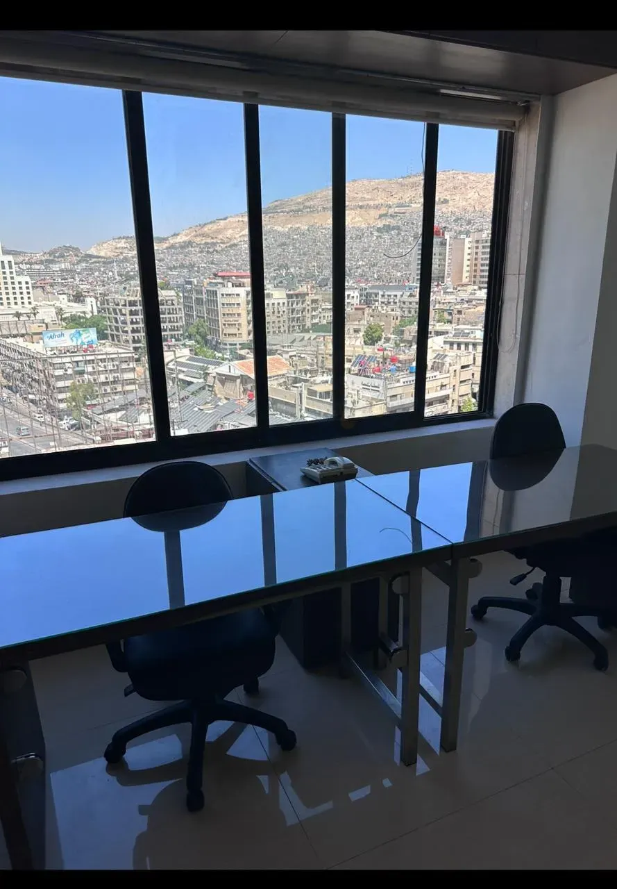 uploads/advertisements/images/للبيع_مكتب_تجاري_في_برج_دمشق__6_-1791399640215.webp