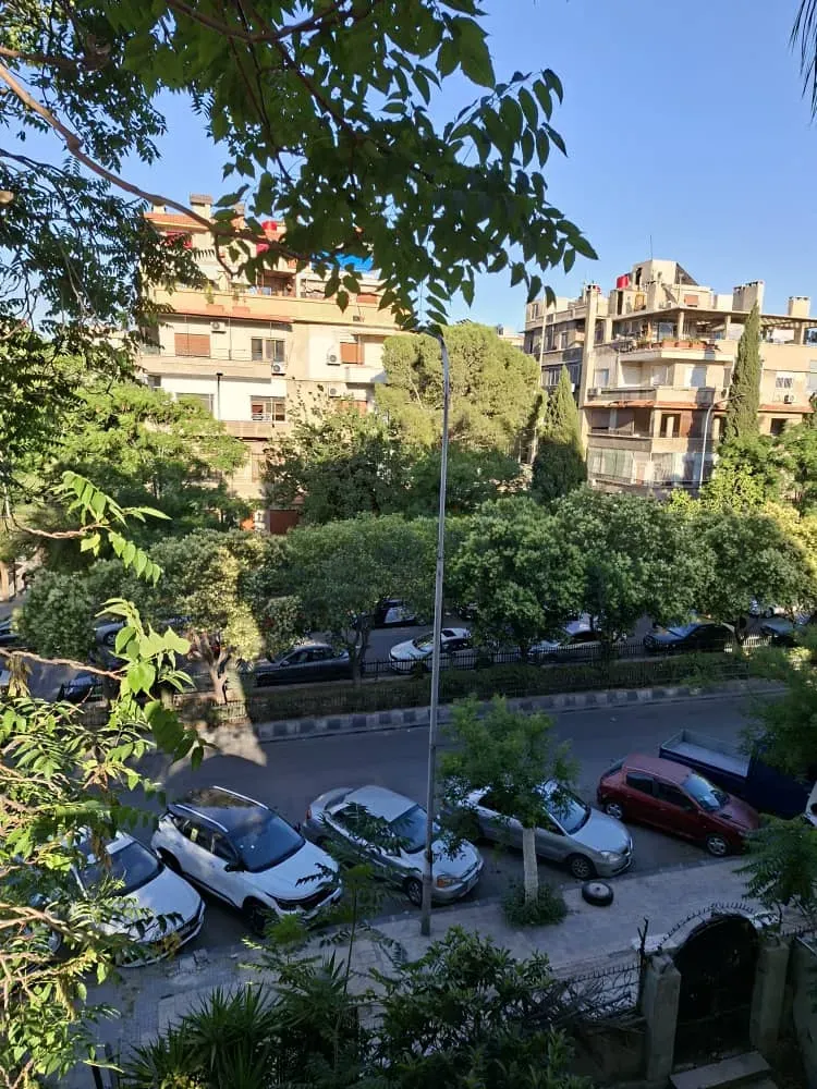 uploads/advertisements/images/للبيع_منزل_بمنطقة_المزرعة__شارع_الشلال_واجهة_عالشارع_العام__14_-1791069606490.webp
