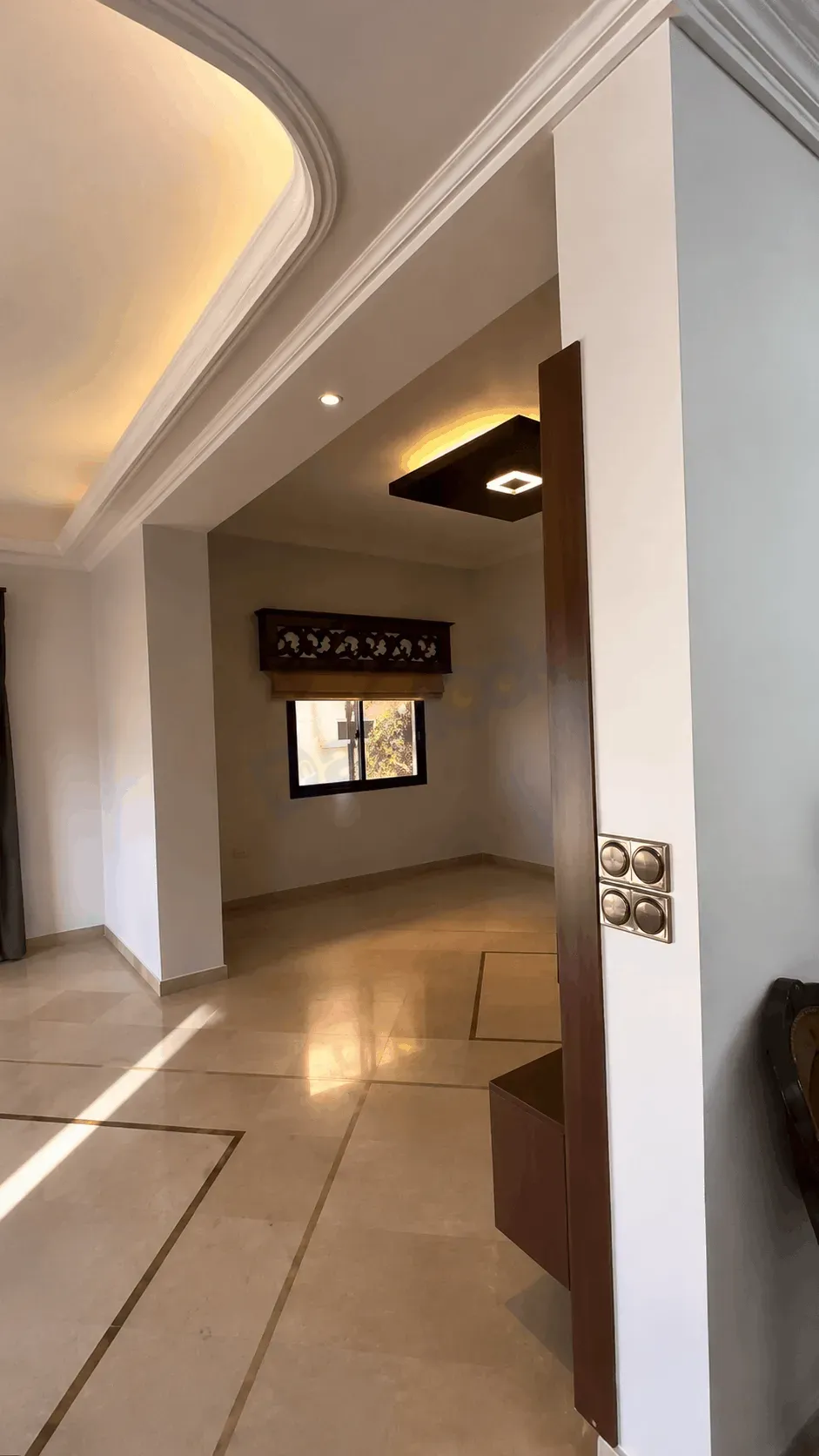 uploads/advertisements/images/للبيع_منزل_سكني_في_أبو_رمانة__9_-1784762537072.webp