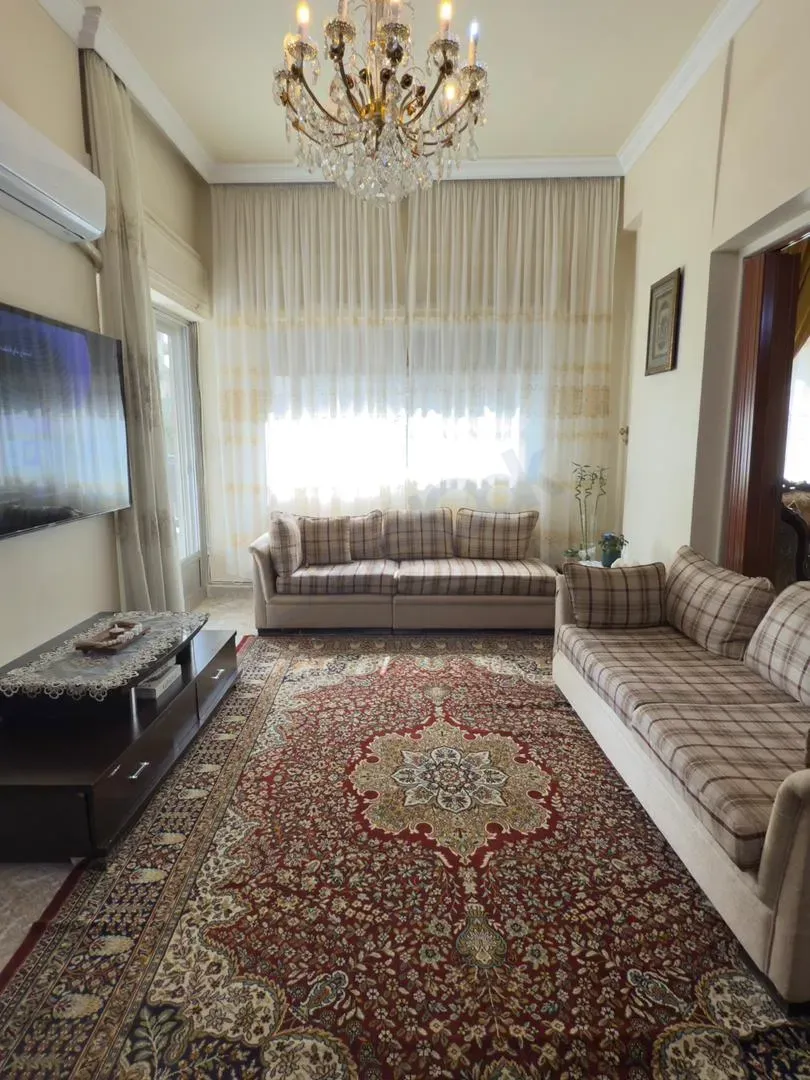 uploads/advertisements/images/للبيع_منزل_سكني_في_أوتوستراد_المزة_المروحيات__10_-1787059353671.webp