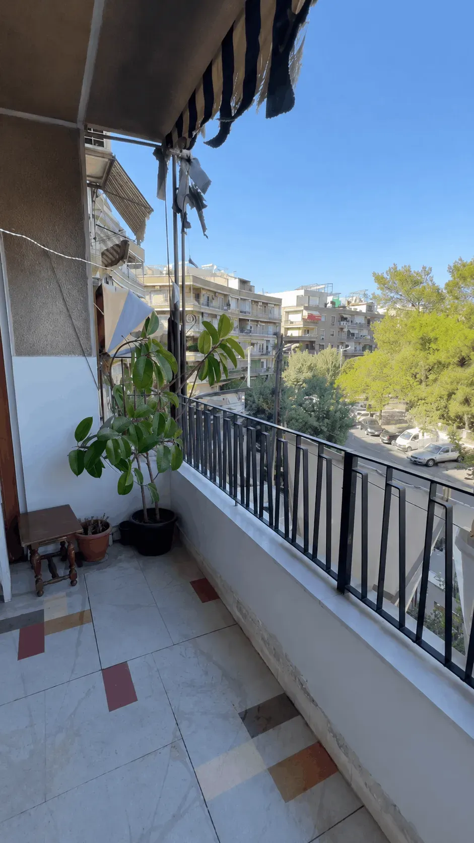 uploads/advertisements/images/للبيع_منزل_سكني_في_التجارة__4_-1784849737680.webp