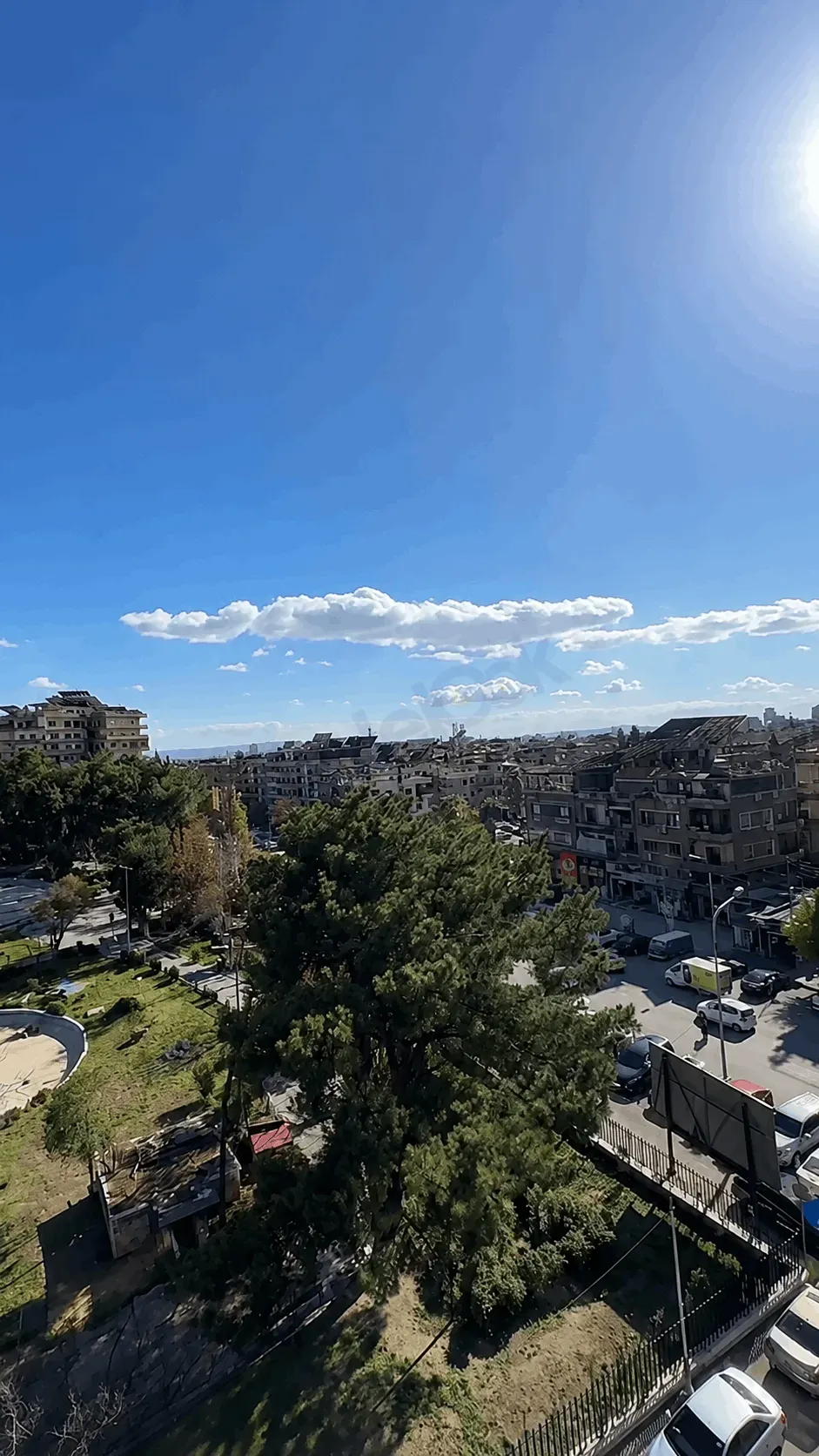 للبيع منزل سكني في التجارة جانب حديقة البط