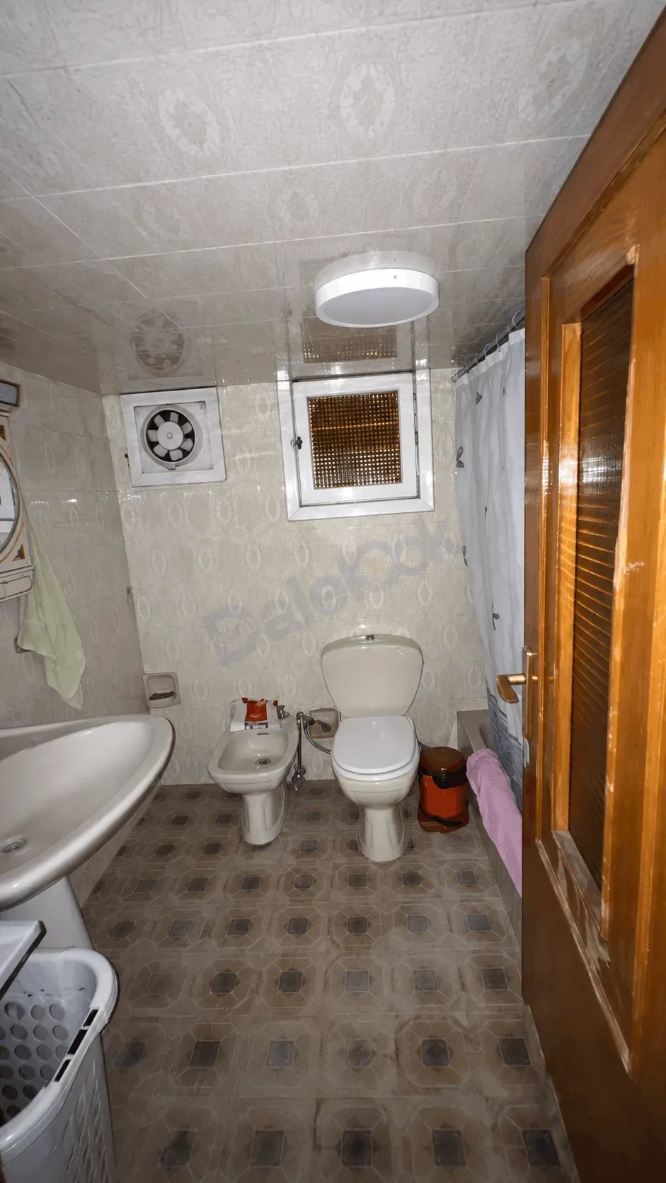 uploads/advertisements/images/للبيع_منزل_سكني_في_التجارة_جانب_حديقة_البط__4_-1785017437308.webp