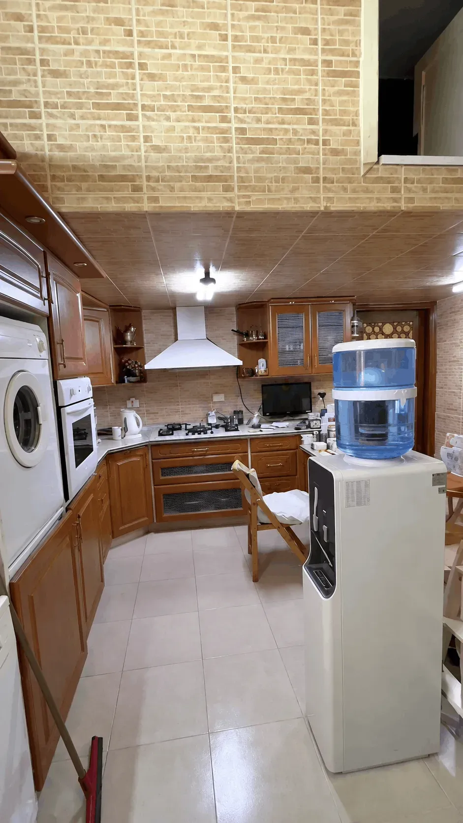 uploads/advertisements/images/للبيع_منزل_سكني_في_الروضة_جانب_السفارة_الارجنتينية__7_-1785019588309.webp