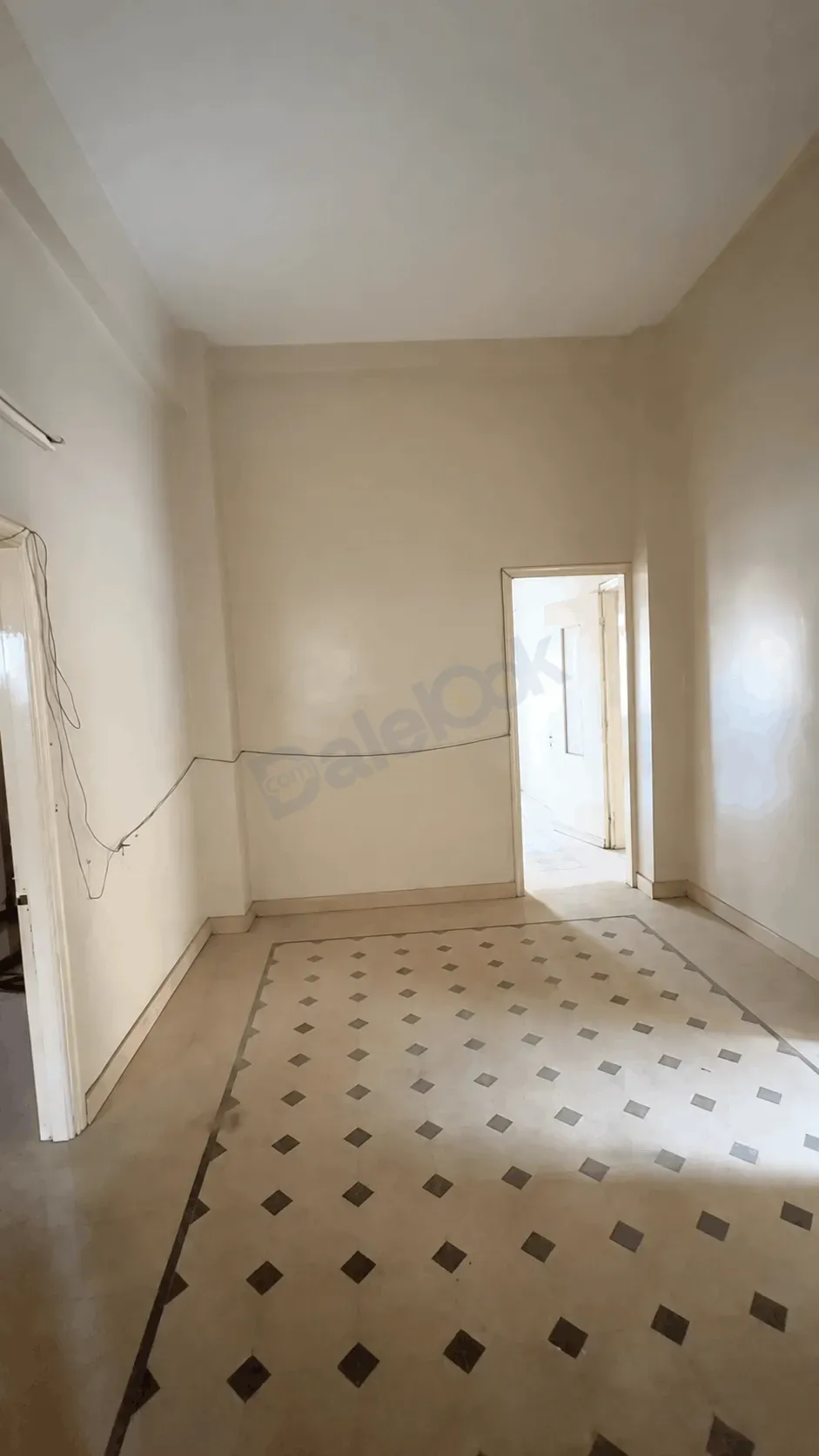 uploads/advertisements/images/للبيع_منزل_سكني_في_القصاع_برج_الروس__5_-1784996529156.webp