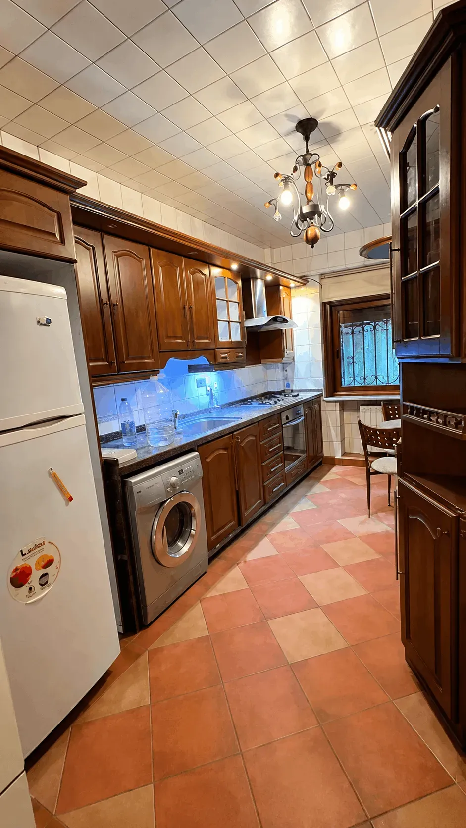 uploads/advertisements/images/للبيع_منزل_سكني_في_القصور_الغساني__7_-1785167289676.webp