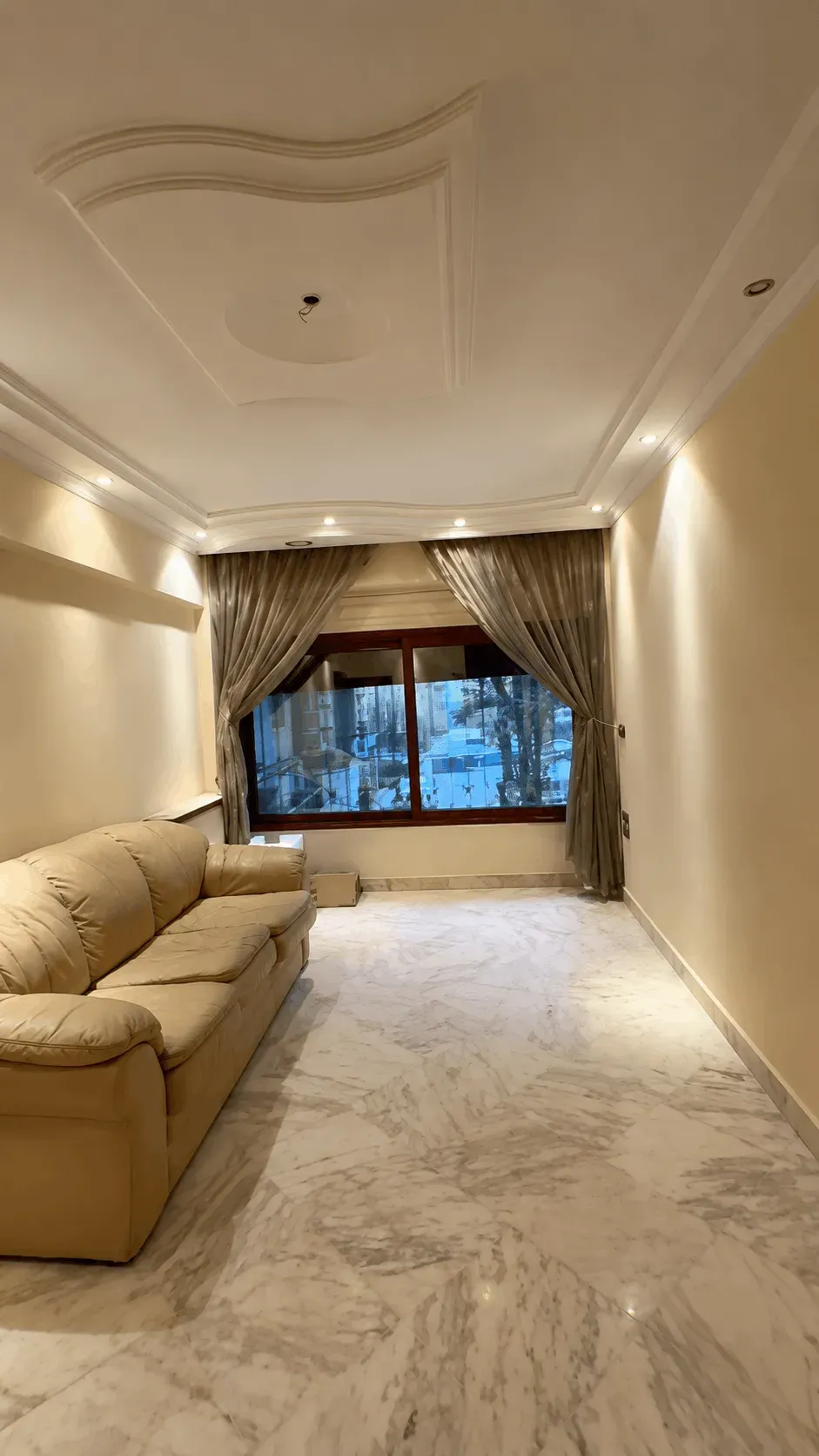 uploads/advertisements/images/للبيع_منزل_سكني_في_القصور_الغساني__8_-1785167289675.webp