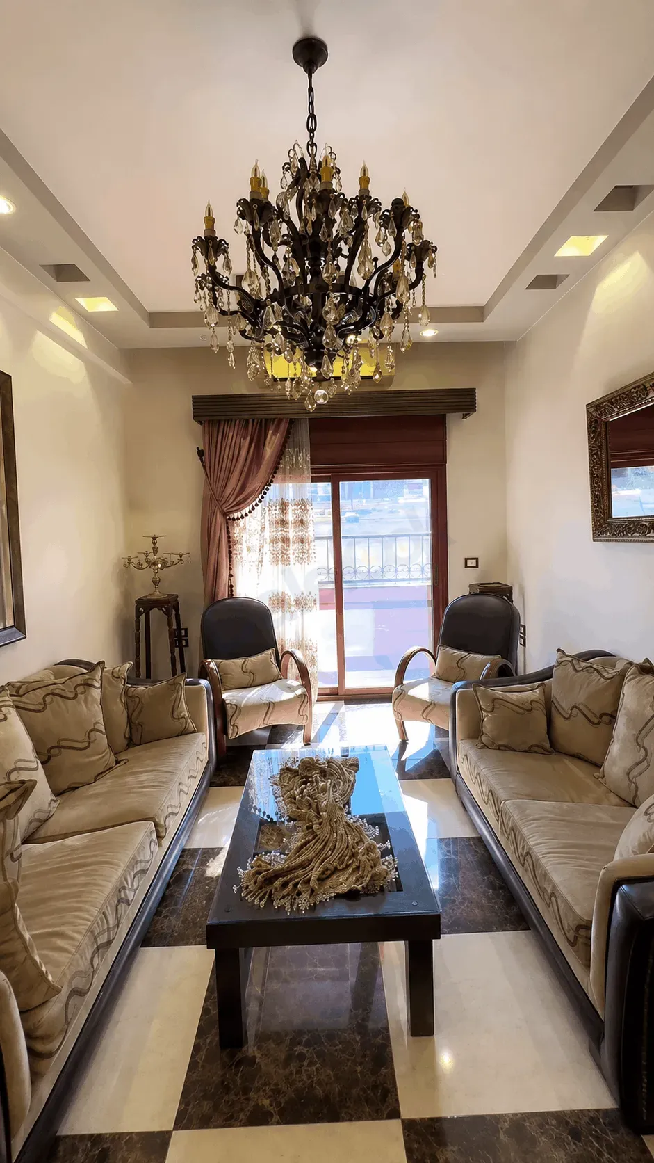 uploads/advertisements/images/للبيع_منزل_سكني_مفروش_في_التجارة__6_-1784833987592.webp