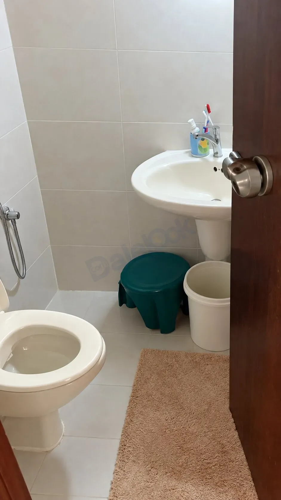 uploads/advertisements/images/للبيع_منزل_شرقي_ركن_الدين_شارع_الهجرة_والجوزات__1_-1791067068998.webp